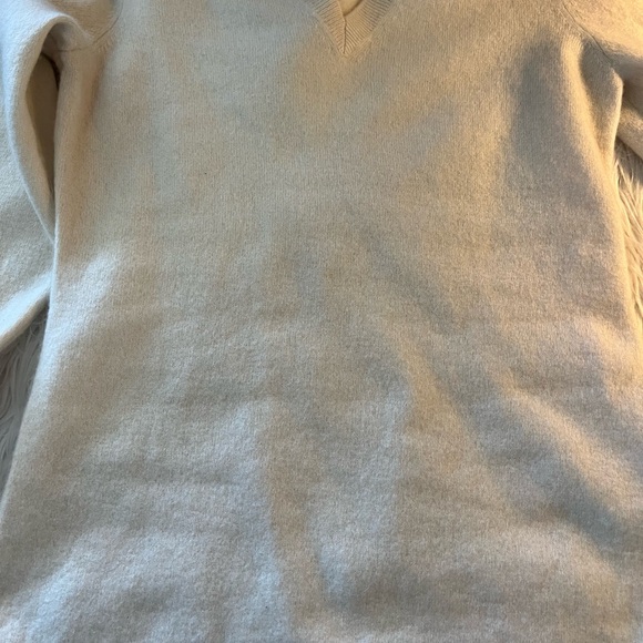 Cashmere Antonio Melani V neck sweater - Picture 7 of 11